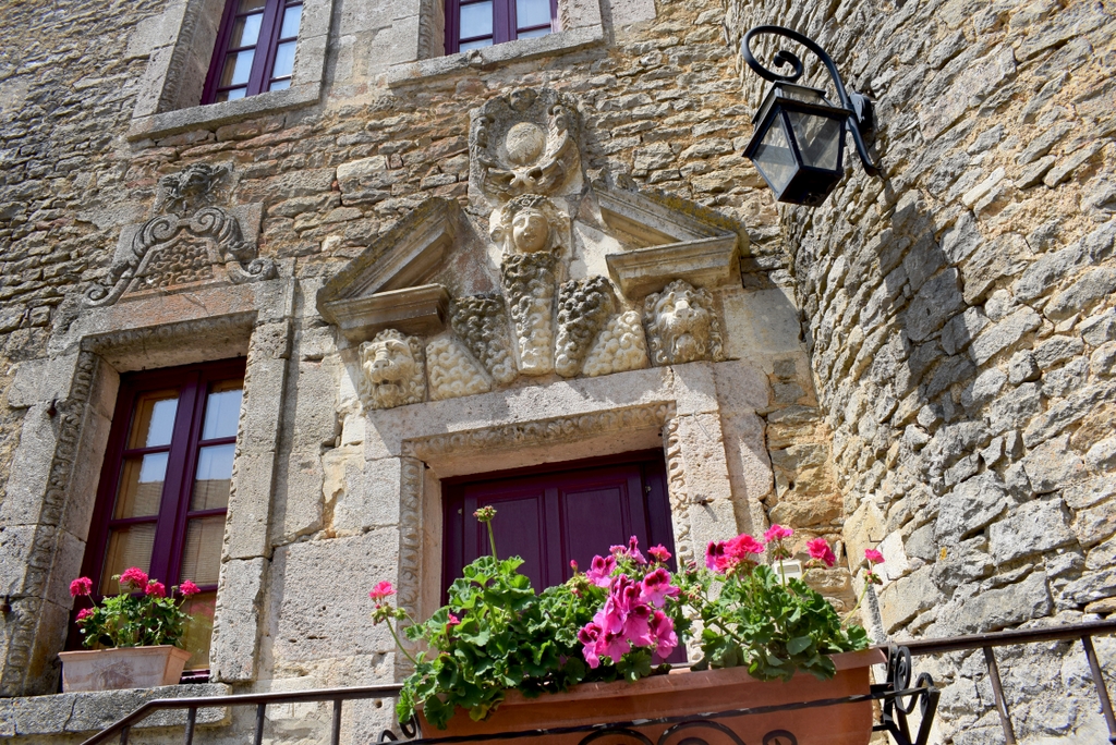 Châteauneuf - The Maison au Mouton © French Moments