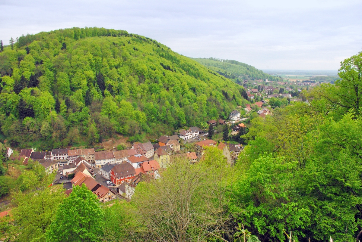 Photos of Spring in Alsace - Ferrette © French Moments
