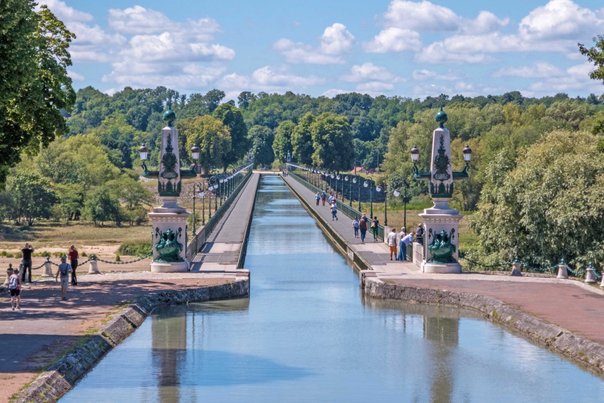 Pont-Canal of Briare © Jean-Christophe BENOIST - licence [CC BY 4.0] from Wikimedia Commons