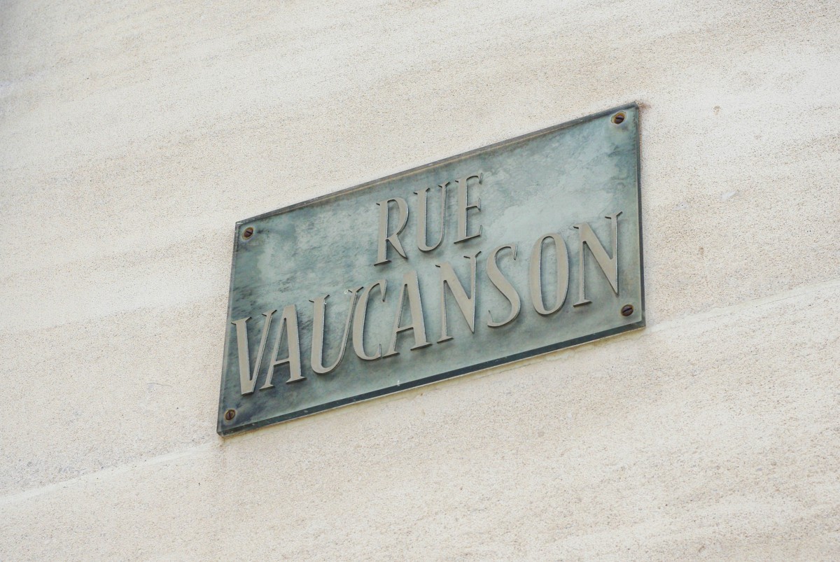 Other street plaques of Paris - Rue Vaucanson (3rd arrt.) © French Moments