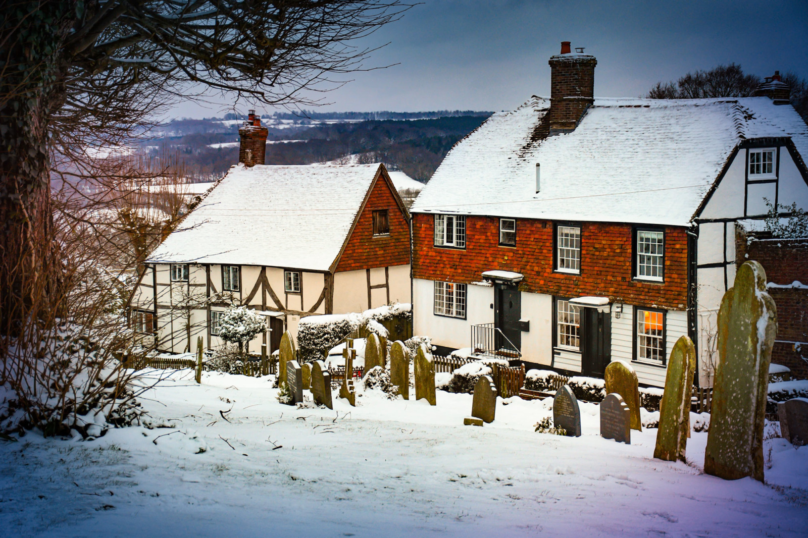 Burwash in the snow © French Moments