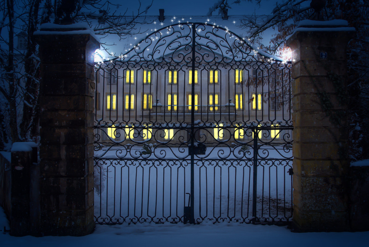 A French Winter Wonderland: Chateau of Hirtzbach © French Moments