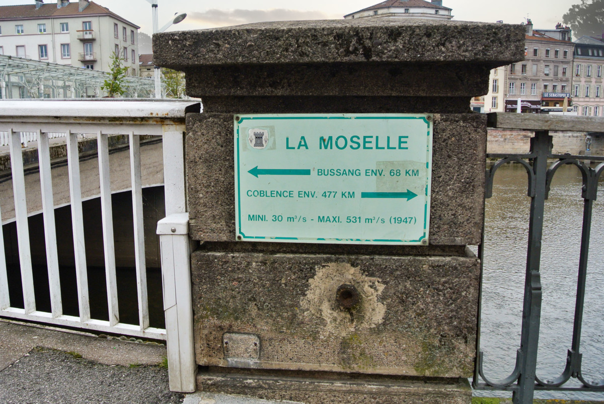 Moselle Valley in Epinal © French Moments
