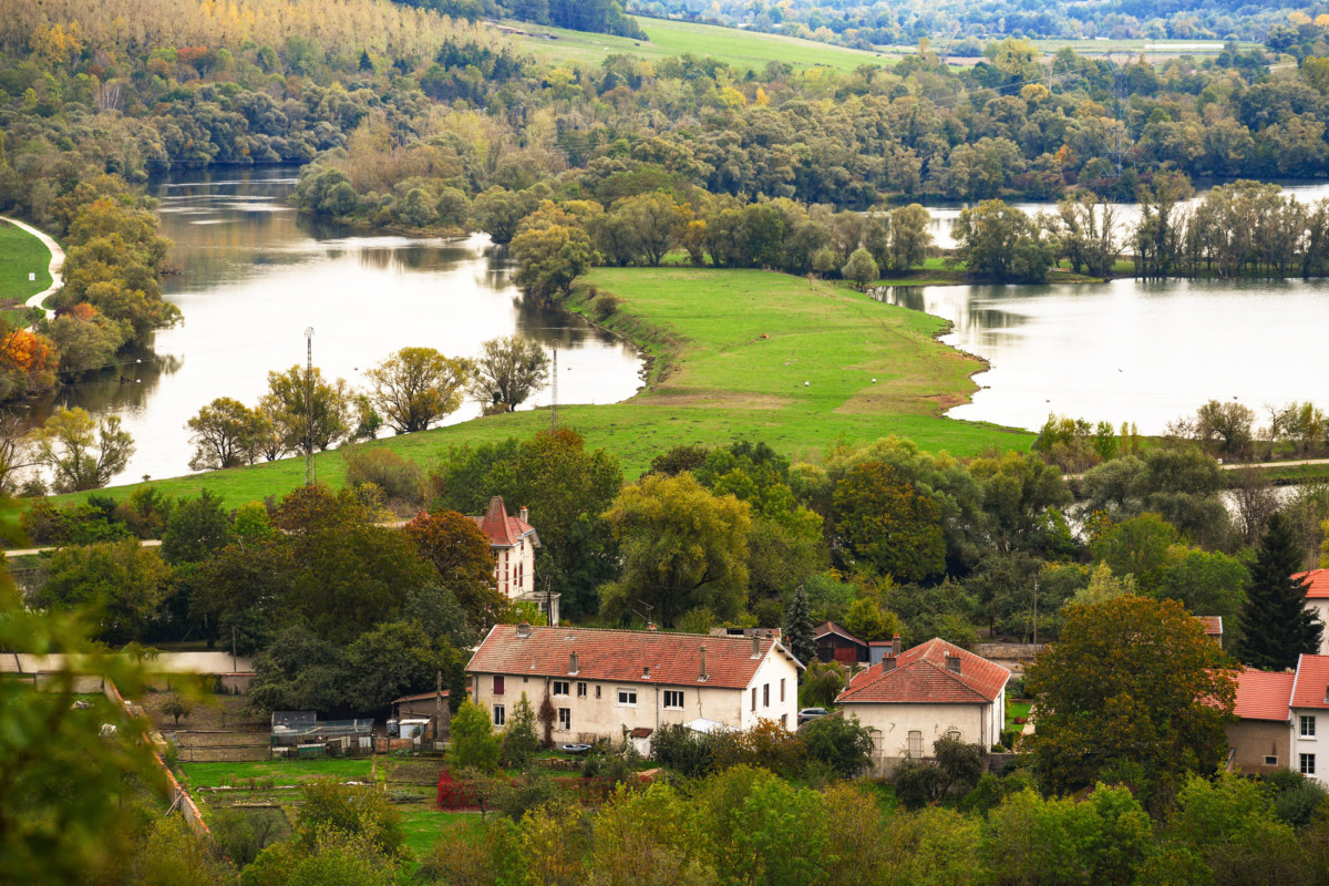 The Moselle near Dieulouard © French Moments
