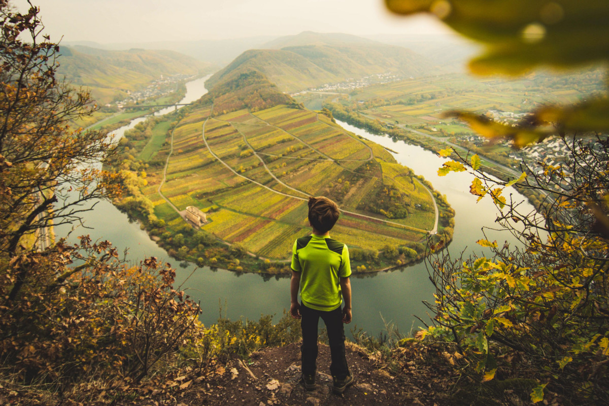Discovering the Moselle Valley. Photo: Twenty20 [Envato Elements]
