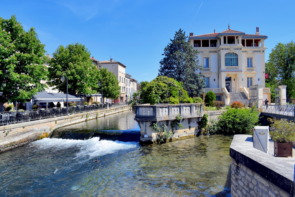 L'Isle-sur-la-Sorgue © French Moments