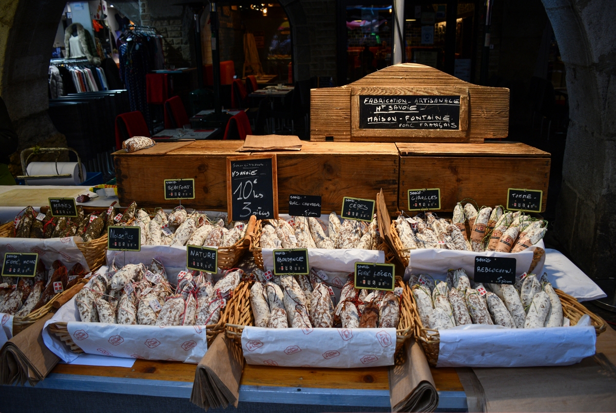Saucissons from Savoy, Annecy market © French Moments