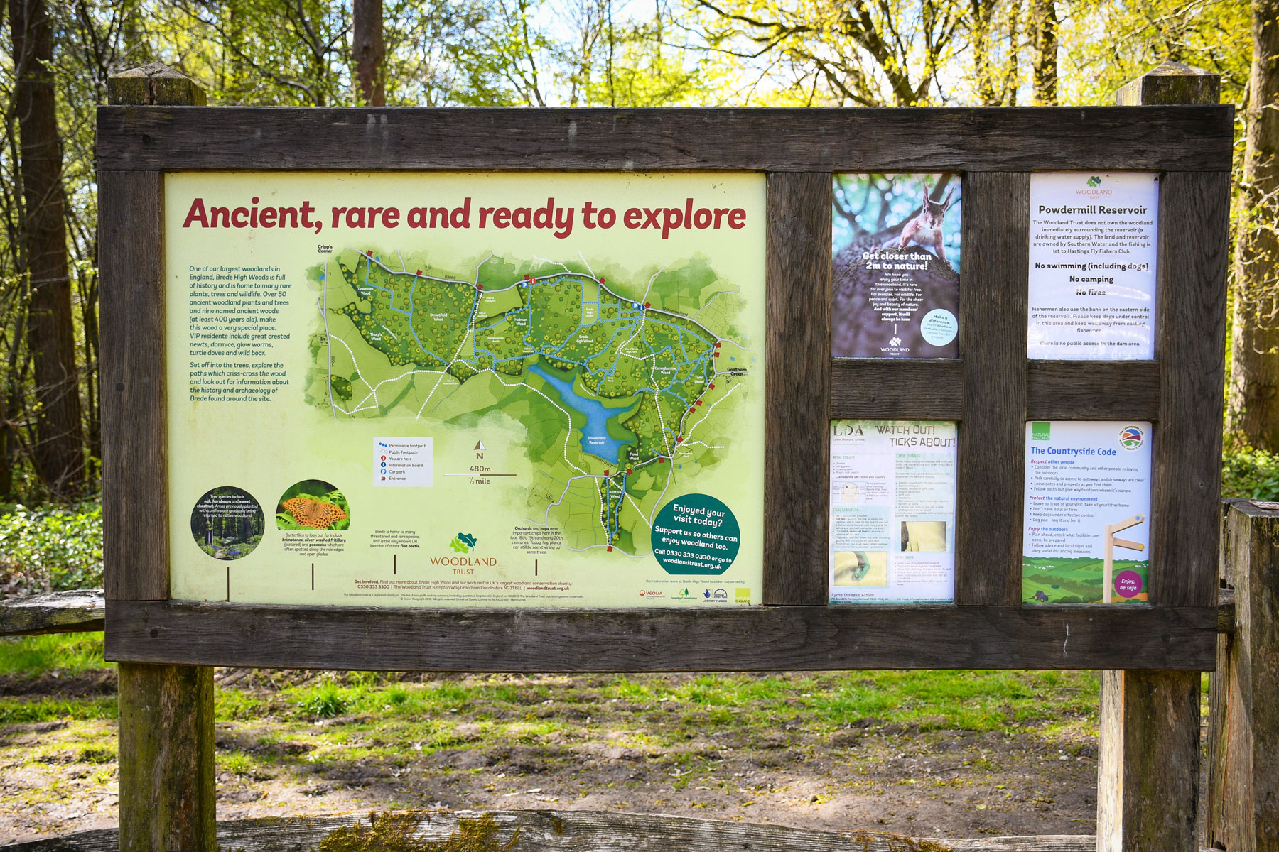 The information board at the car park of Brede High Woods © French Moments