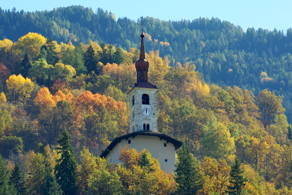 Onion dome steeples of Savoy - Landry © French Moments