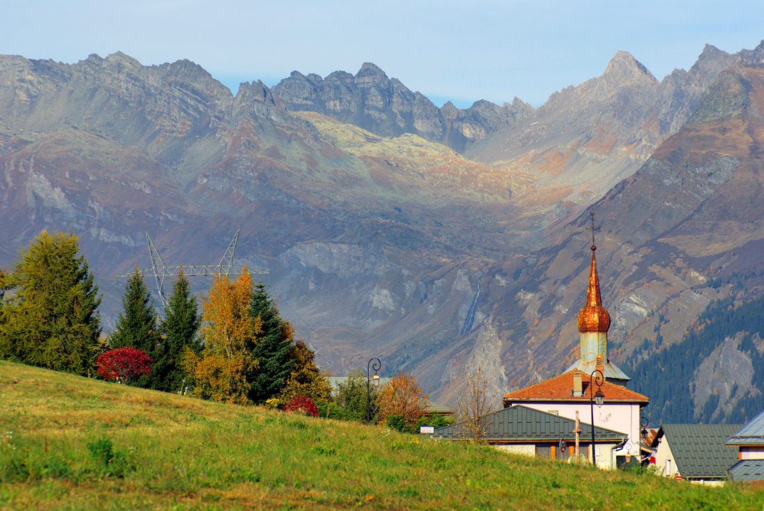 Village of Les Chapelles © French Moments