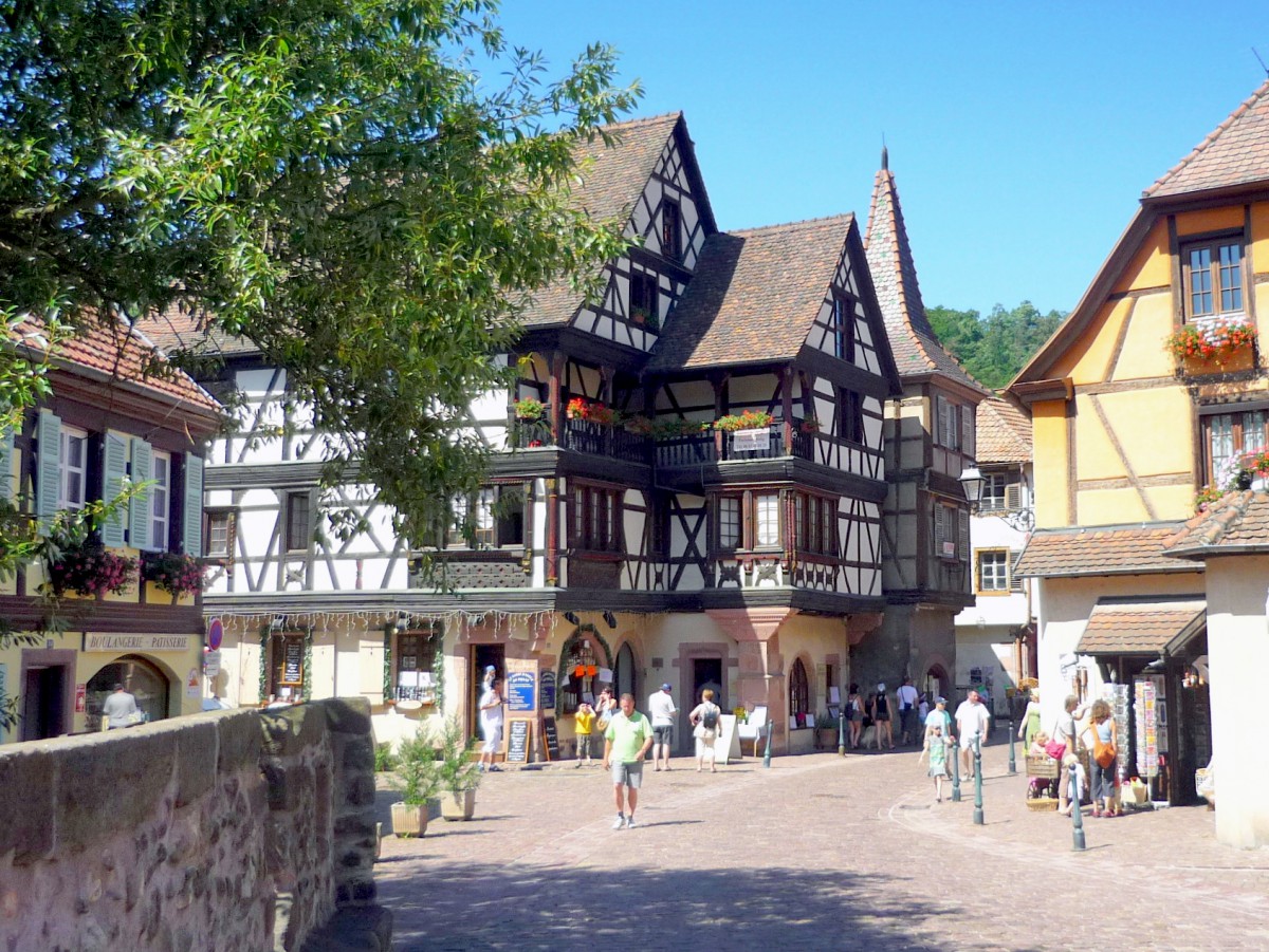 The Faller-Brief House in Kaysersberg, one of the most beautiful Renaissance houses in Alsace © French Moments