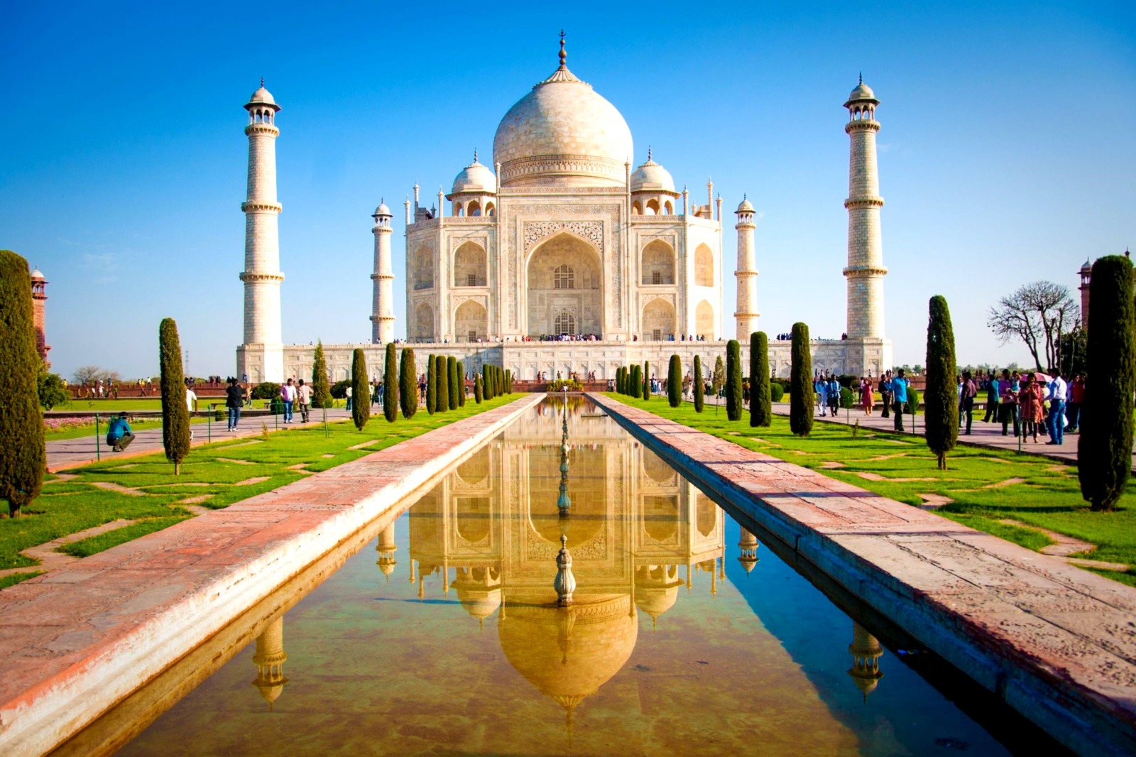 Taj-Mahal © Joel Godwin - licence [CC BY-SA 4.0] from Wikimedia Commons
