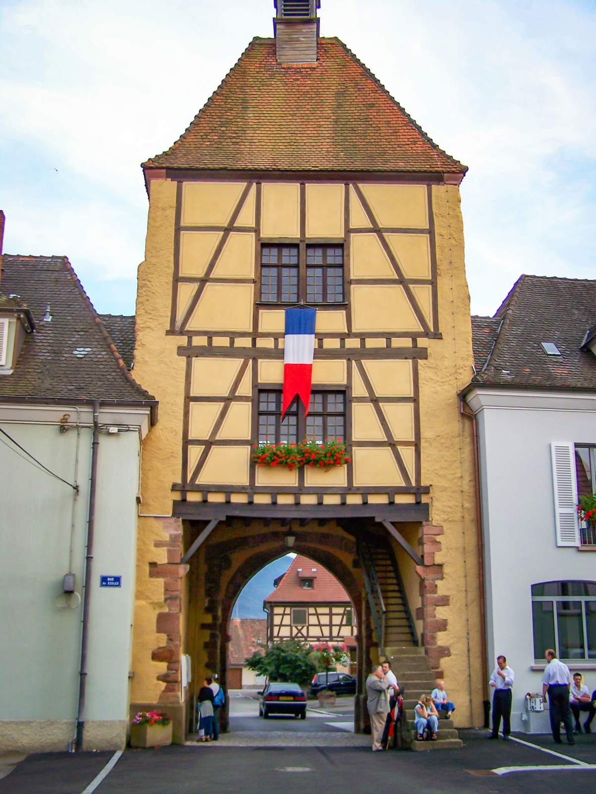 City gates of Alsace - Wihr-au-Val - Untertor © Madaki - licence [CC BY 2.5] from Wikimedia Commons