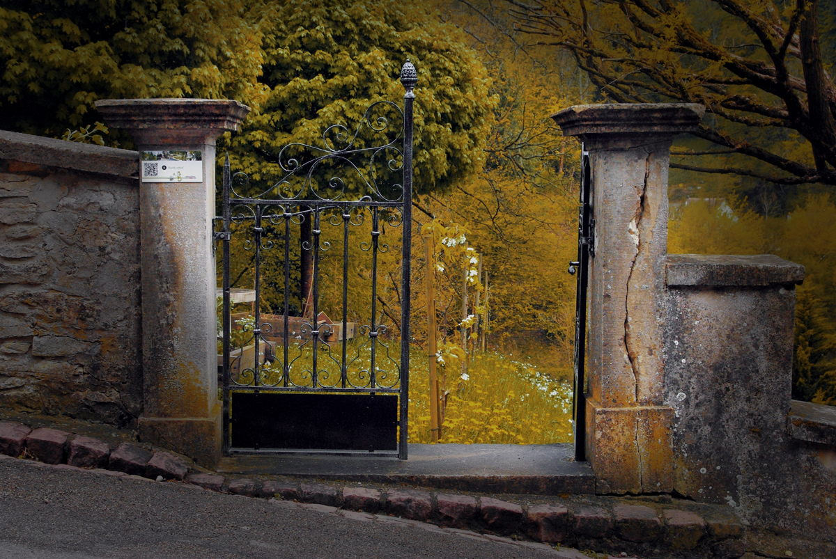 Halloween in Alsace - Ferrette © French Moments