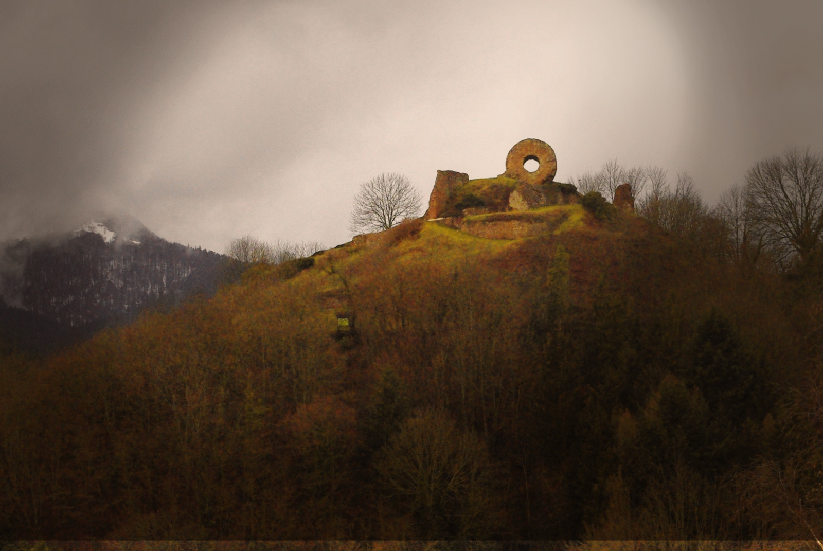 Halloween in Alsace - The eye of the witch in Thann © French Moments