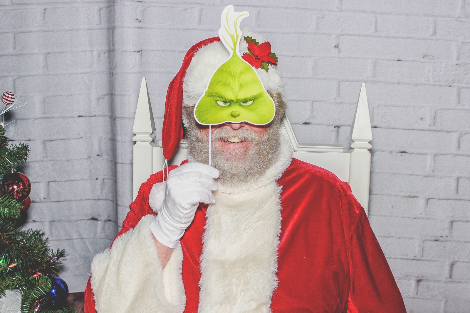 Santa Claus or the Grinch? Photo by mattbannister via Twenty20
