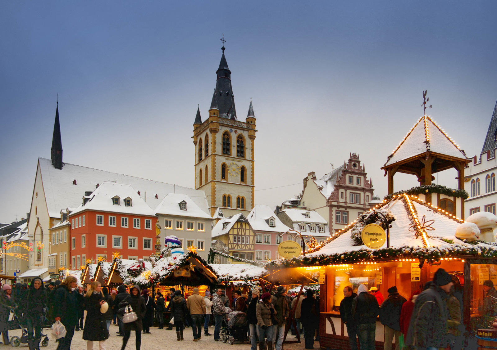 Christmas markets in Germany - Trier Weihnachtsmarkt © Berthold Werner - licence [CC BY-SA 3.0] from Wikimedia Commons