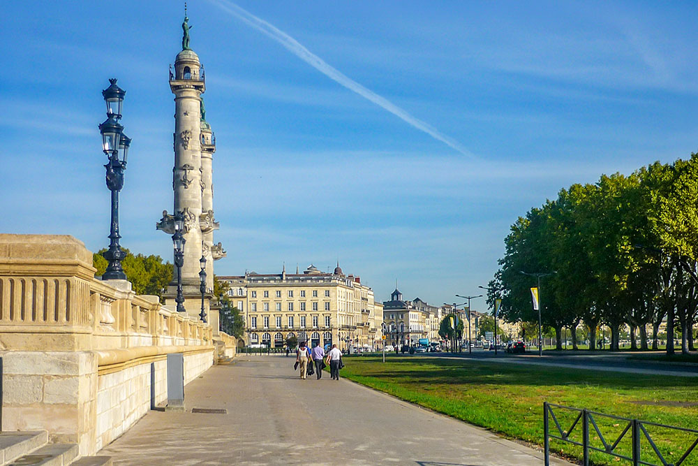 Rostral Columns, Bordeaux © French Moments