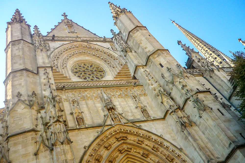 Saint-Michel Basilica, Bordeaux © French Moments