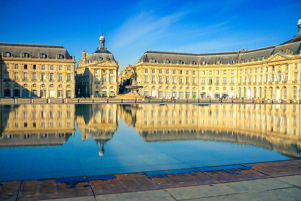 Visit Bordeaux - Place de la Bourse © French Moments