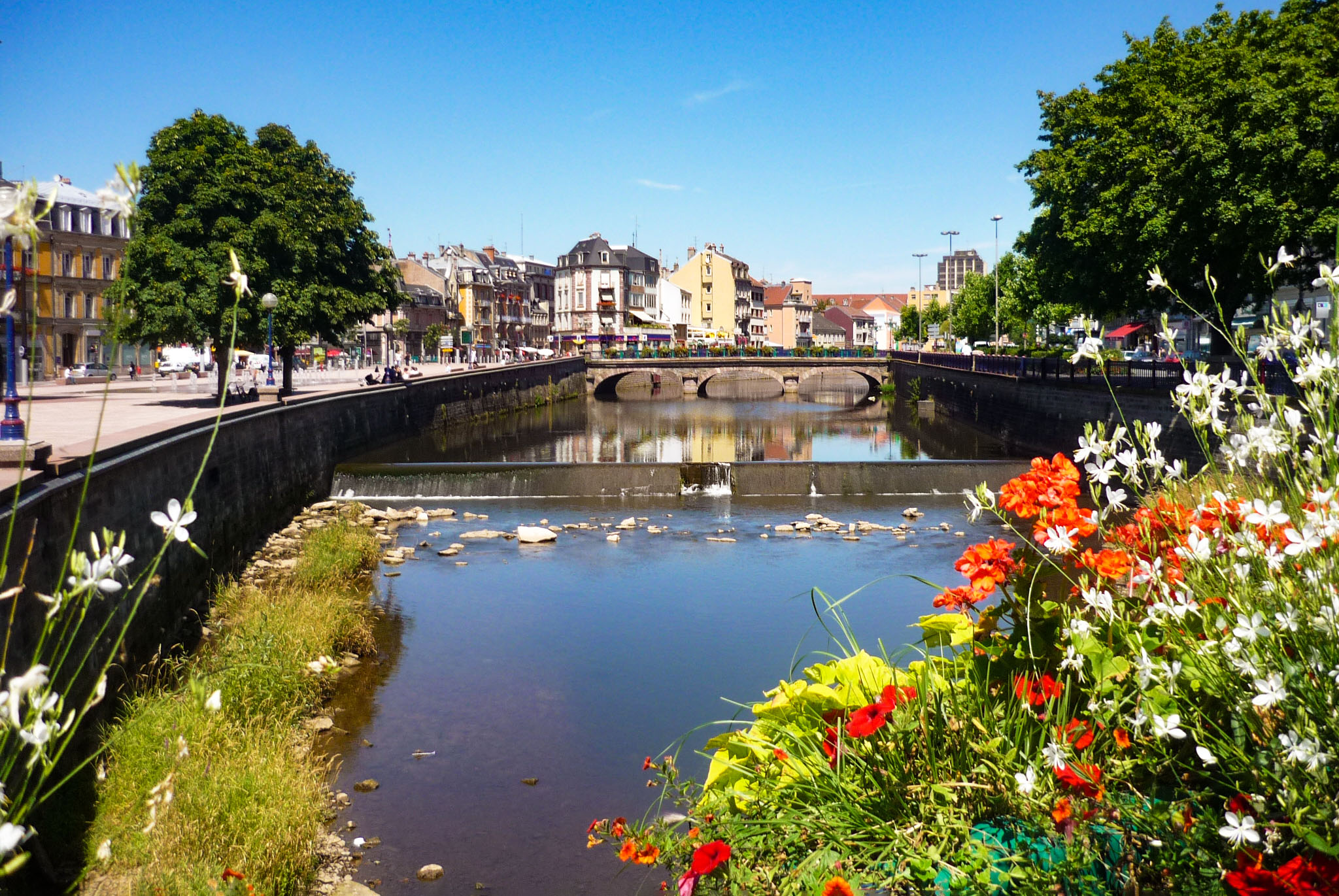 The Savoureuse River in Belfort © French Moments