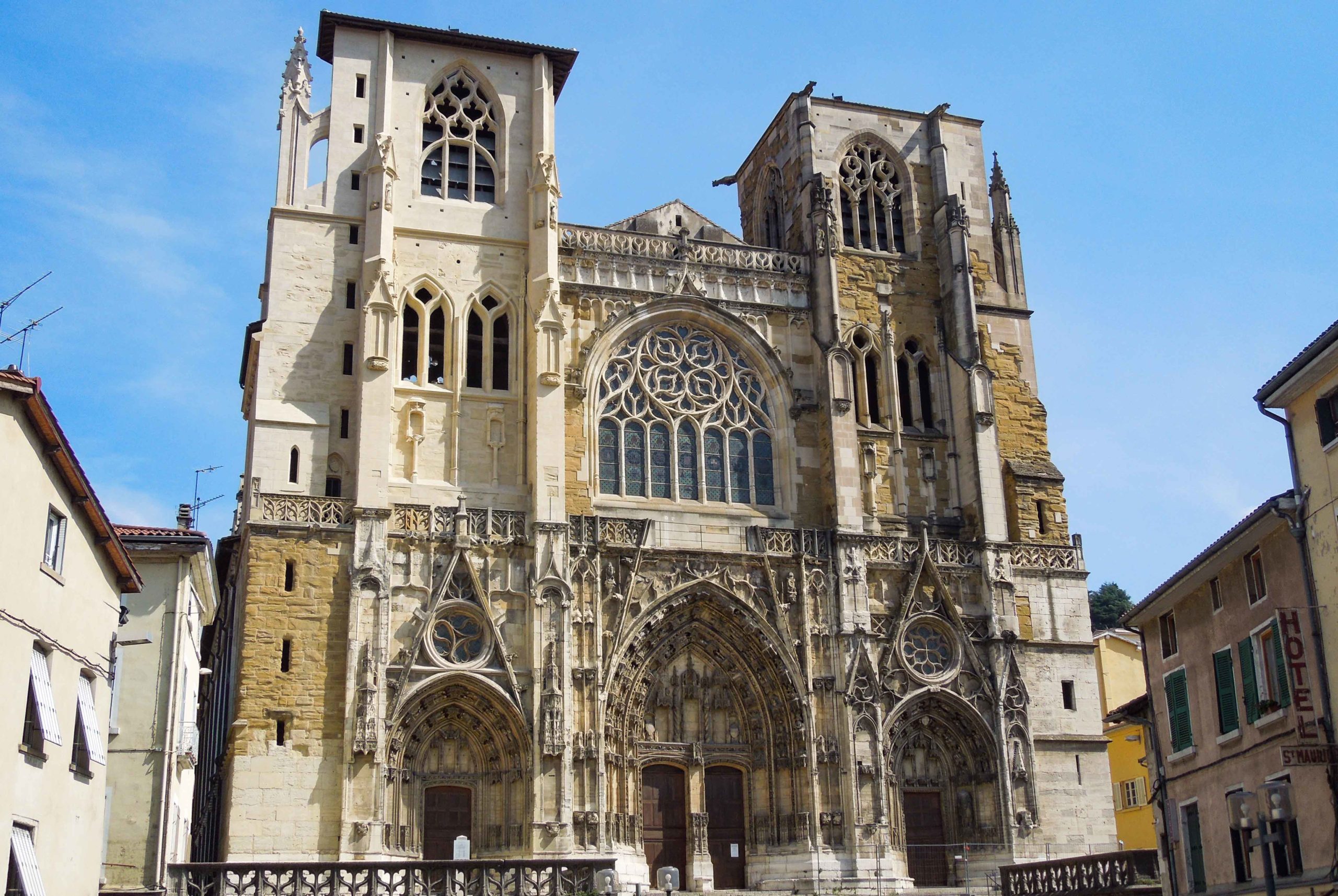 Saint-Maurice cathedral in Vienne © Aniacra - licence [CC BY-SA 4.0] from Wikimedia Commons