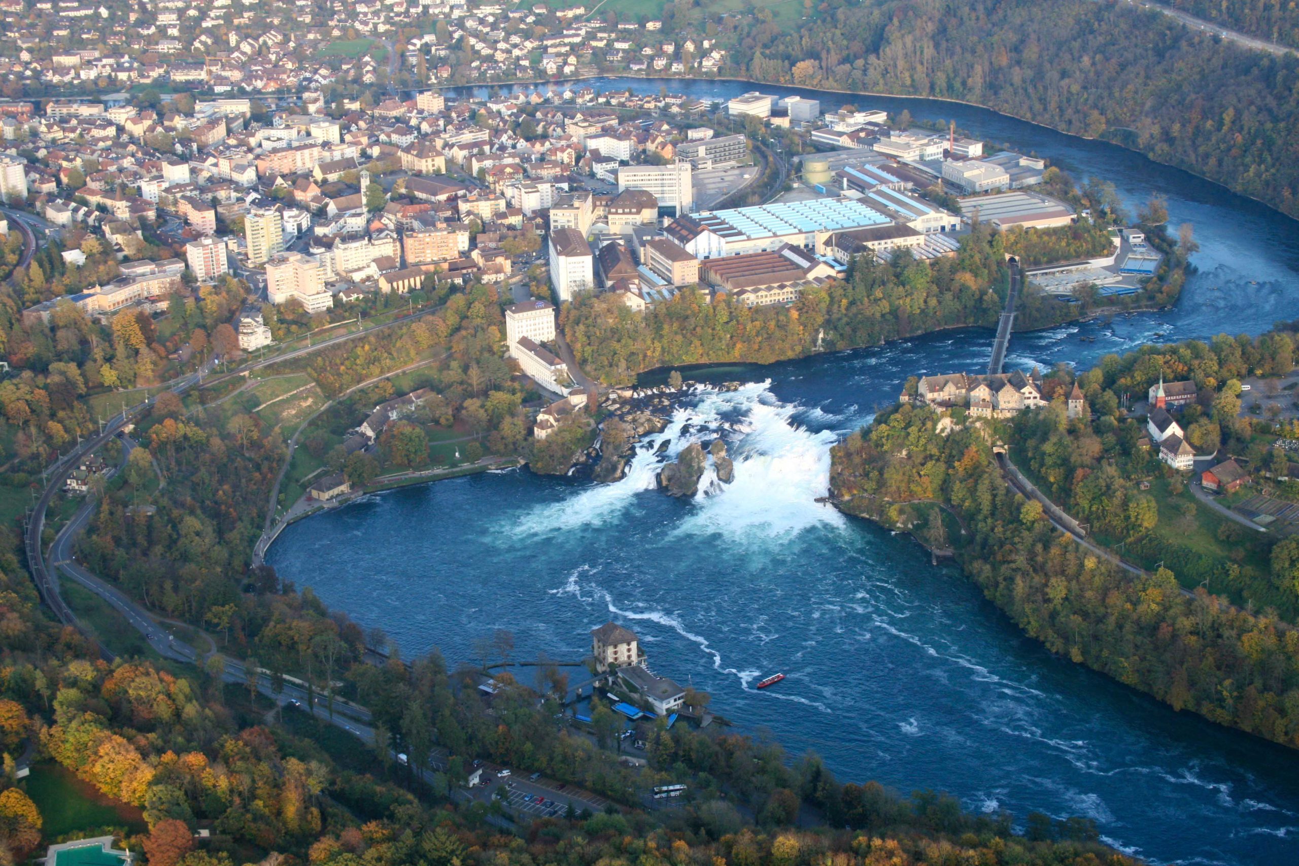 Rheinfall Schaffhausen © Sven Scharr - licence [CC BY 3.0] from Wikimedia Commons
