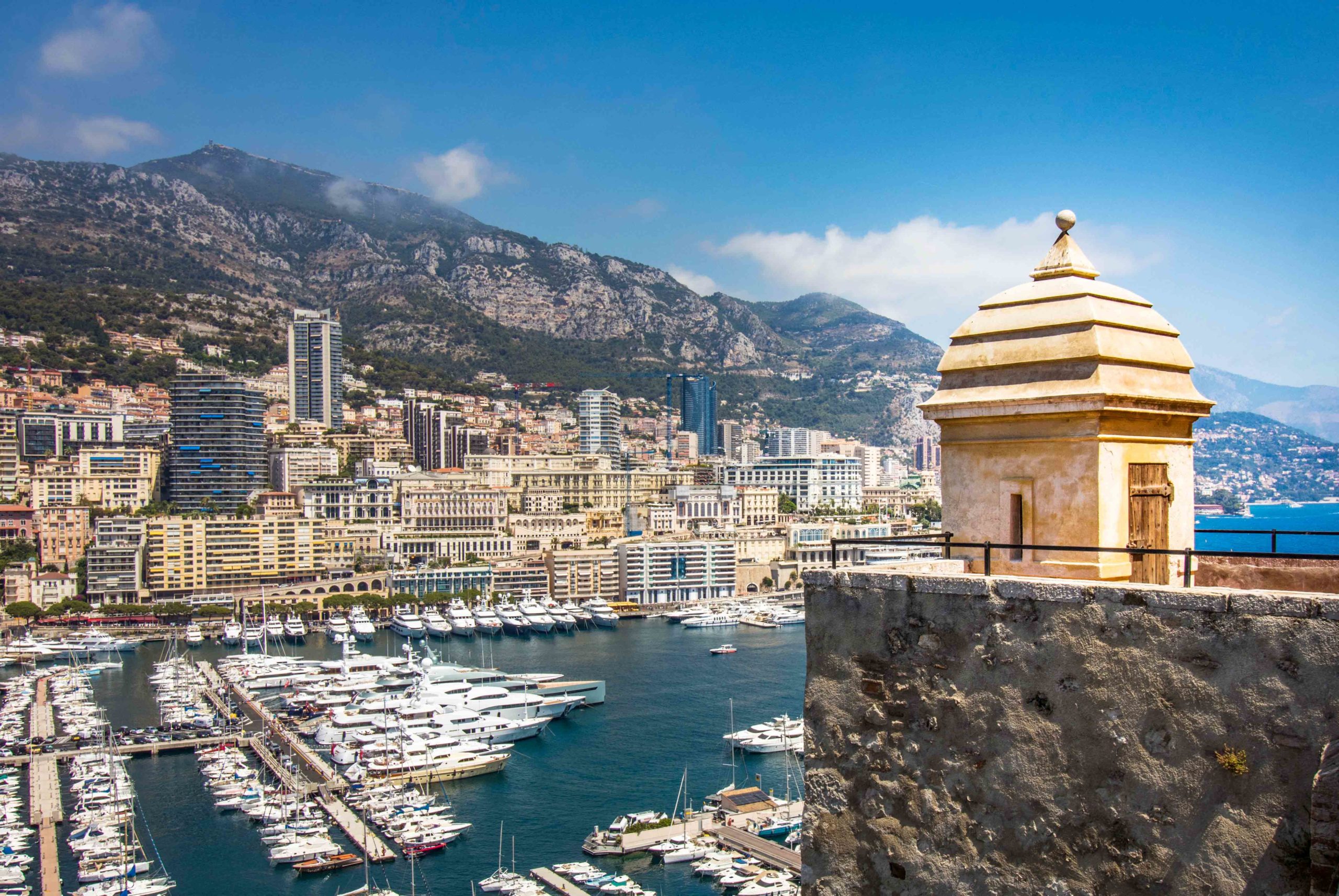 Monaco - Port Hercule © S@ndrine - licence [CC BY 2.0] from Wikimedia Commons