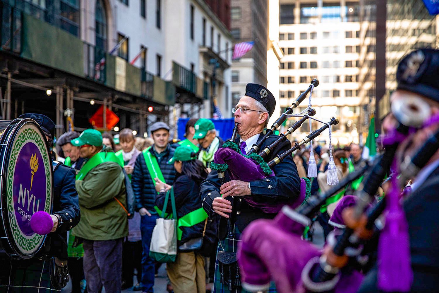 Saint Patrick's Day Parade New York 02 © James Felder - licence [CC BY 2.0] from Wikimedia Commons