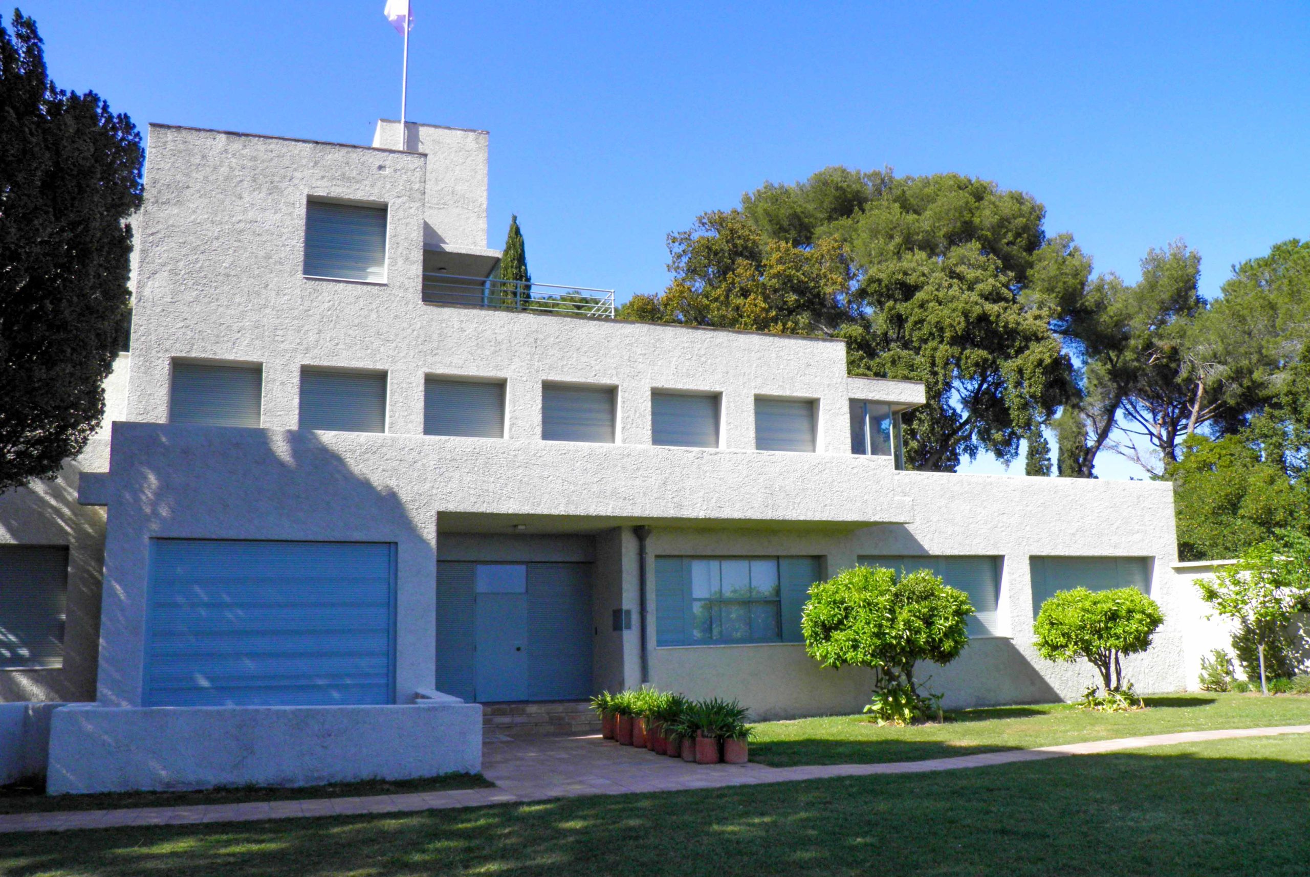 Villa Noailles Hyères © Gzen92 - licence [CC BY-SA 4.0] from Wikimedia Commons