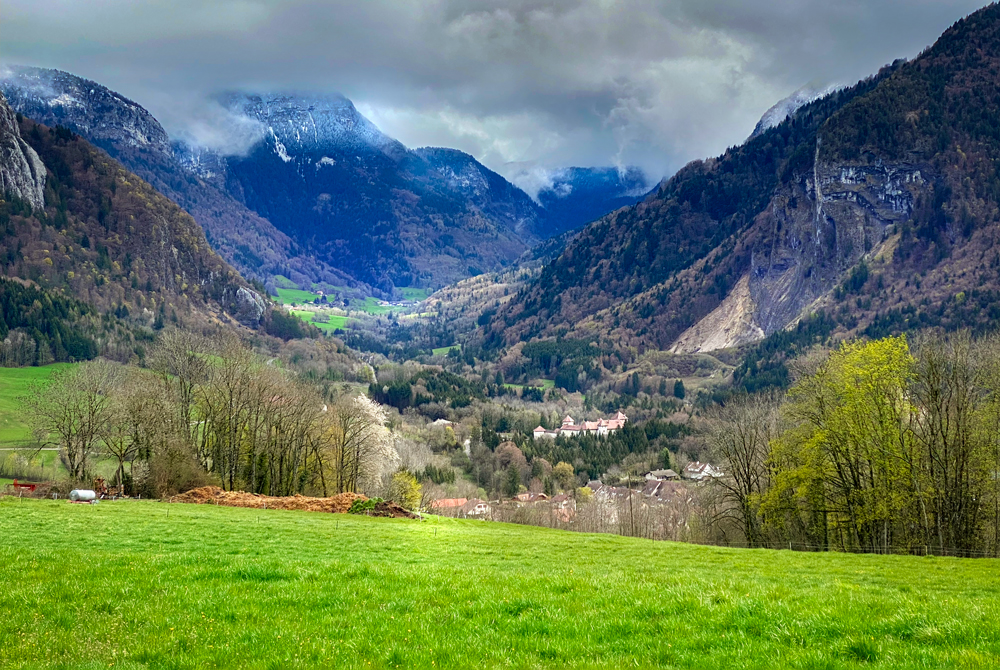 Spring in the French Alps - Annecy © French Moments