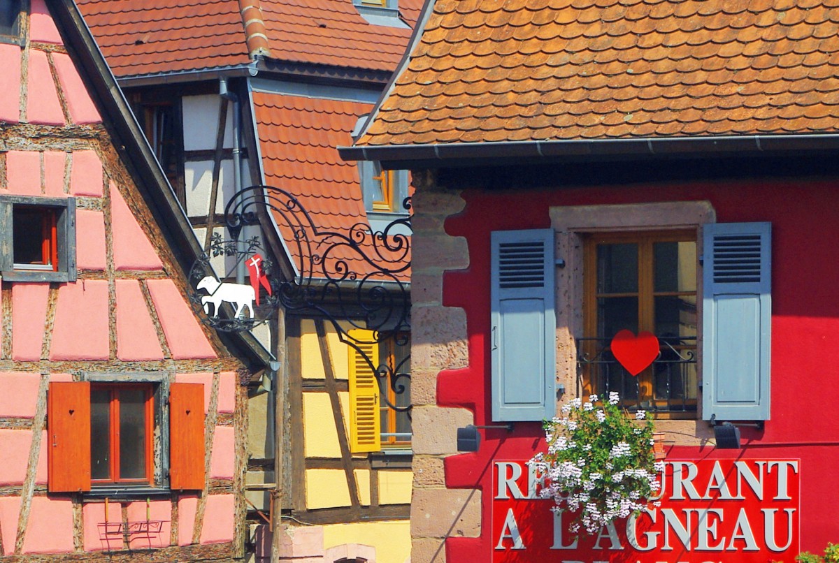 Colours of Alsace in Beblenheim © French Moments