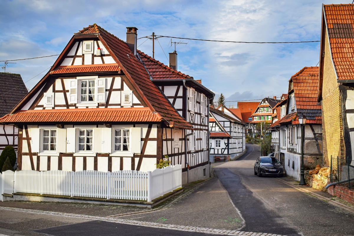 The Colours of Alsace in Hunspach © French Moments