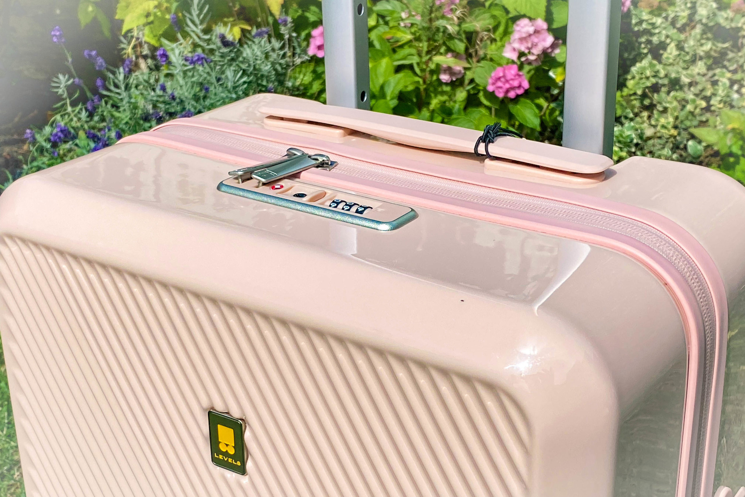 Paris in Bloom - Level8 Glitter Carry On Luggage © French Moments