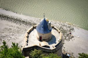 “Tour” in French — One Word, Two Genders, Many Meanings - French Moments