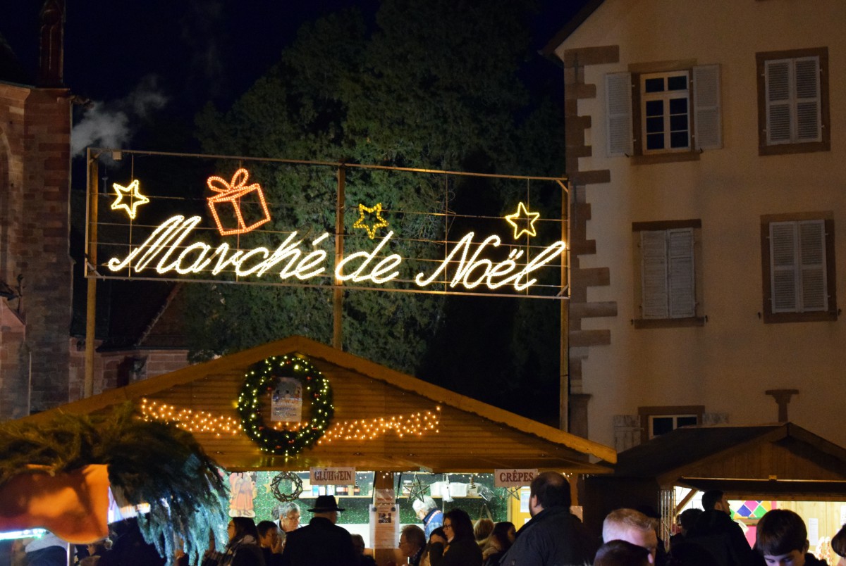 Colours of Alsace - Wissembourg Christmas Market © French Moments