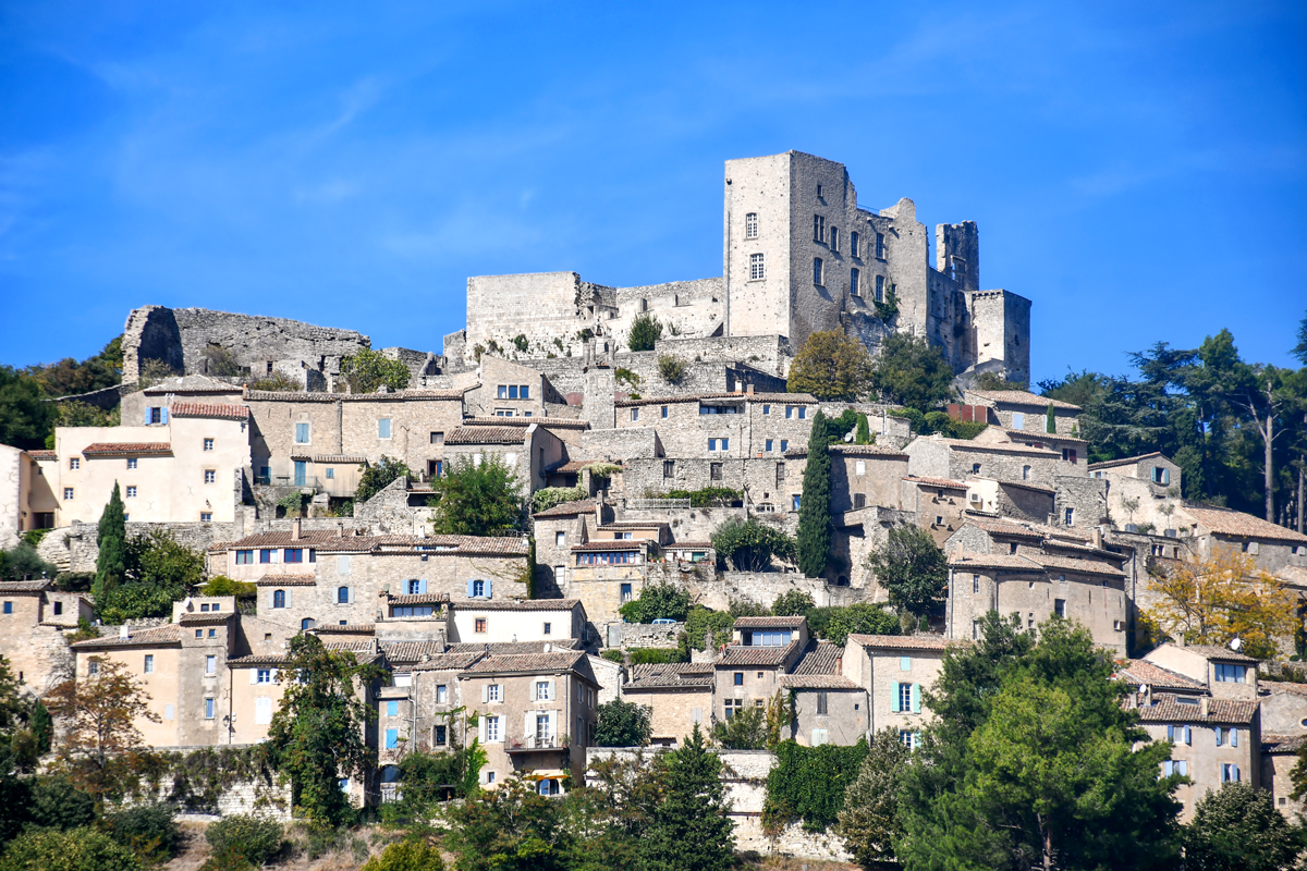 Lacoste Guided Walk A Tour of the Hilltop Village in Provence French Moments