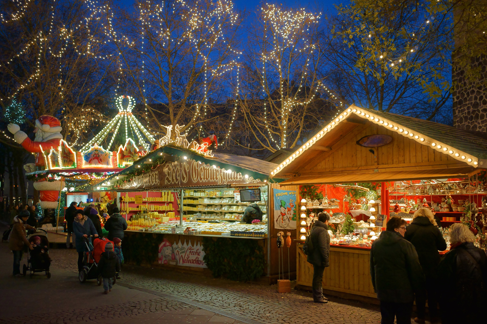 Neumarkt Christmas Market in Cologne. Source: Depositphotos.com