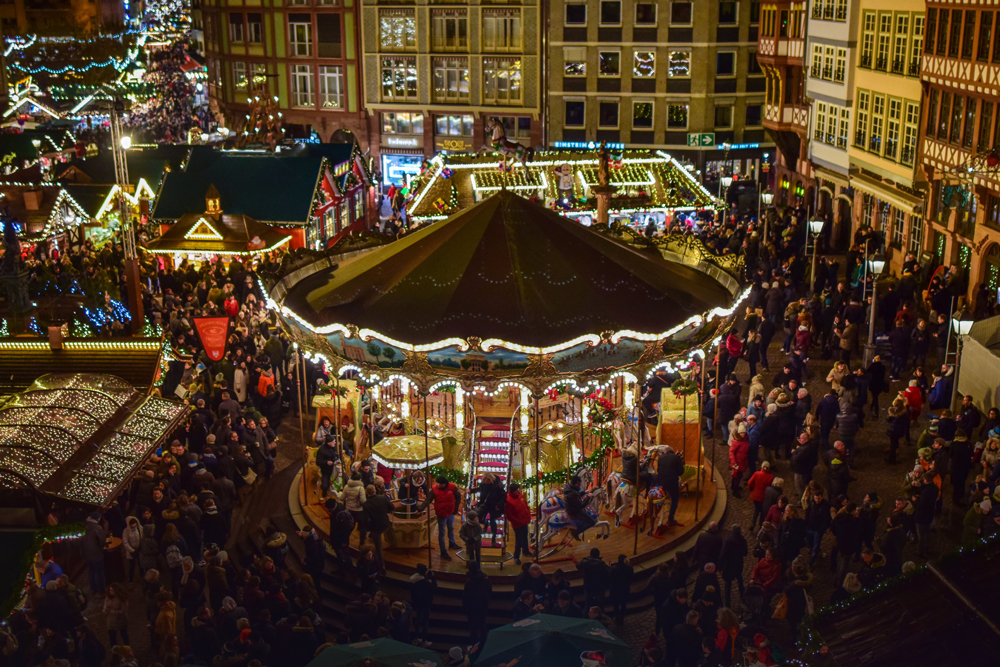 The Christmas merry-go-round of Frankfurt. Source: Depositphotos.com