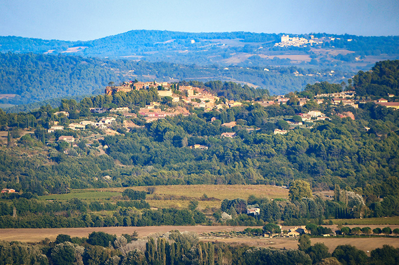 View of Roussillon from Gordes © French Moments