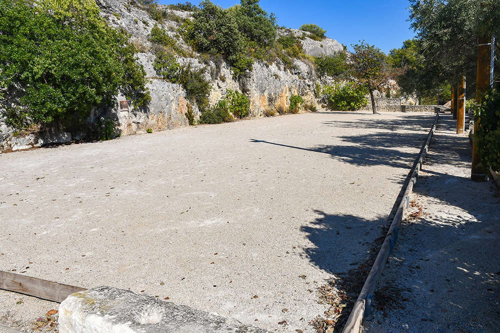 Boulodrome of Joucas © French Moments