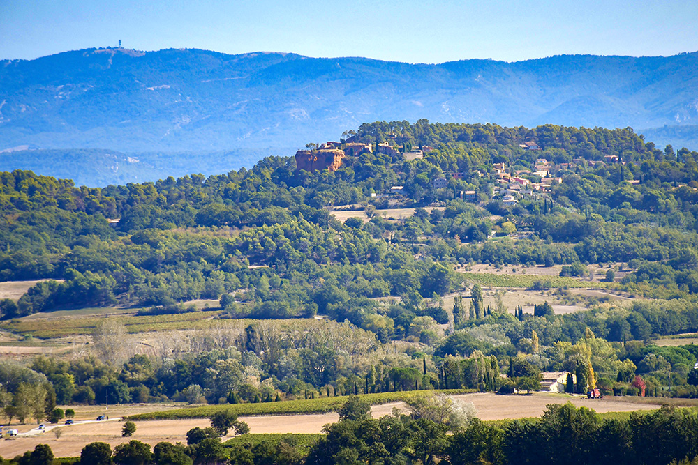 Roussillon - A view from Joucas © French Moments