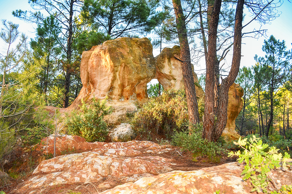 Countryside of Roussillon © French Moments