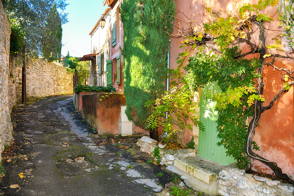 Rue de la Calade © French Moments