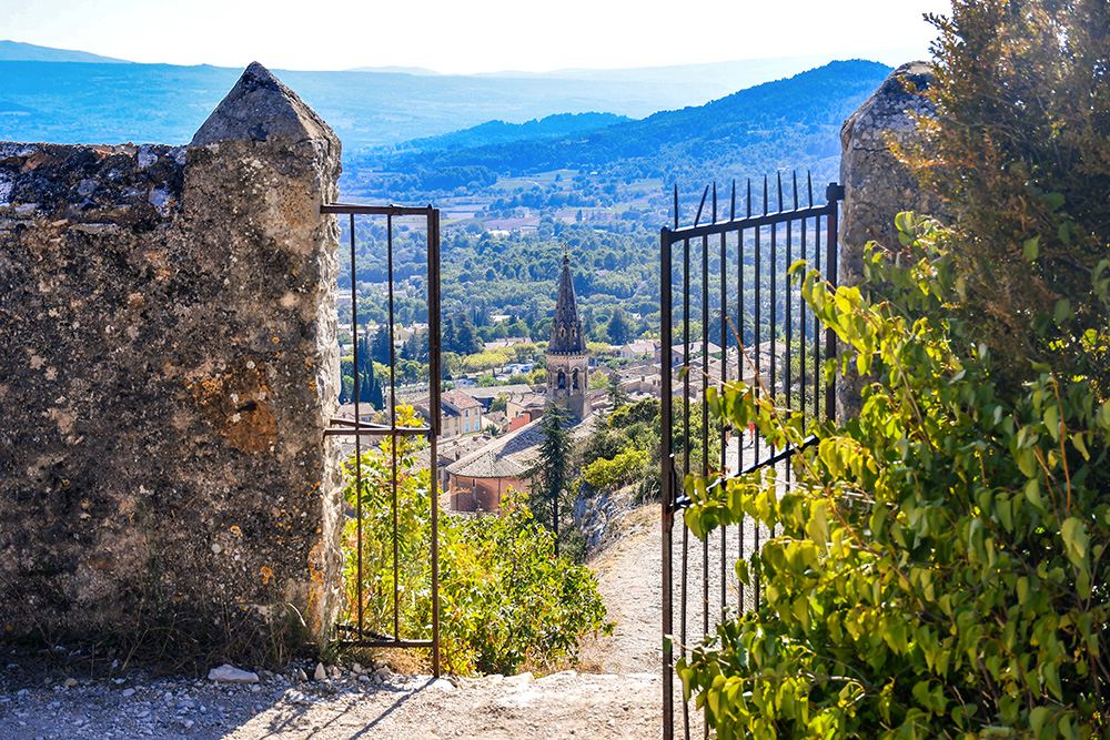 Castrum of Saint-Saturnin © French Moments