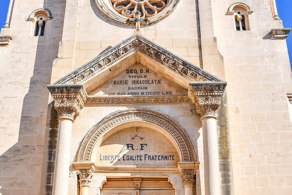 Saint-Etienne Church © French Moments