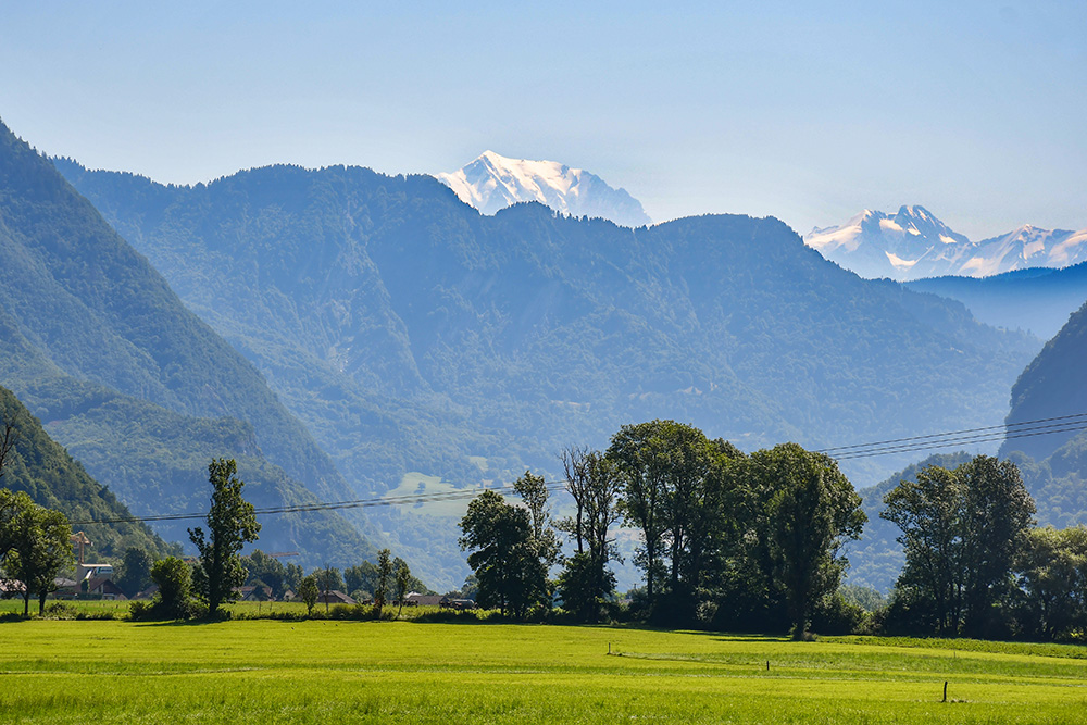 A view of Mont Blanc from Faverges © French Moments