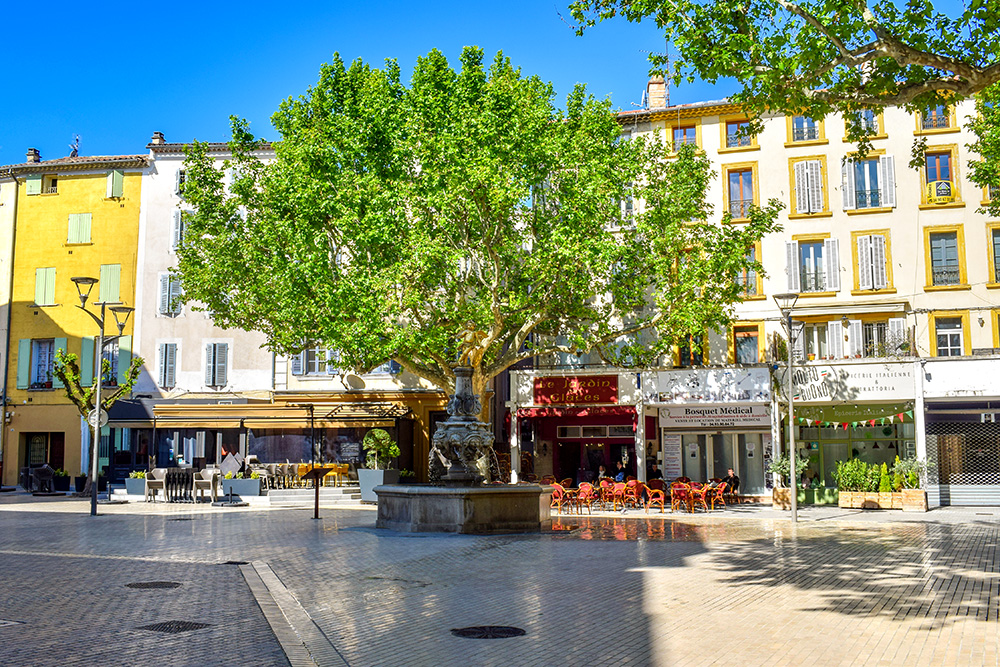 Carpentras © French Moments