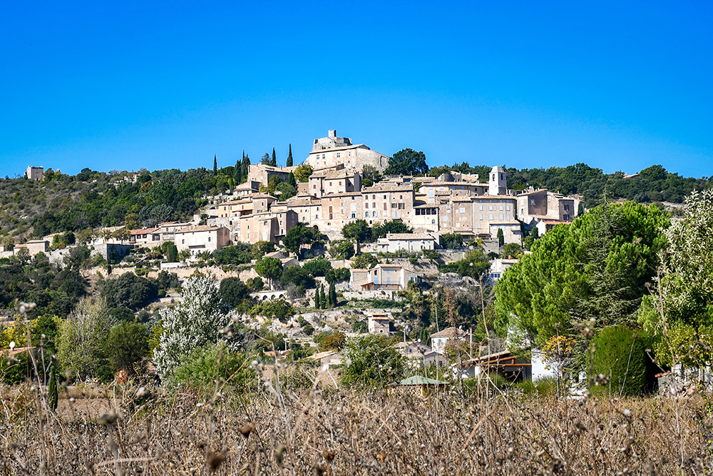 Simiane-la-Rotonde © French Moments