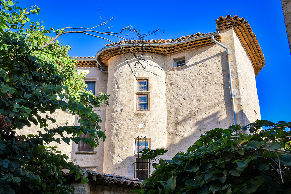 Hôtel Monier d’Arnaud of Viens © French Moments